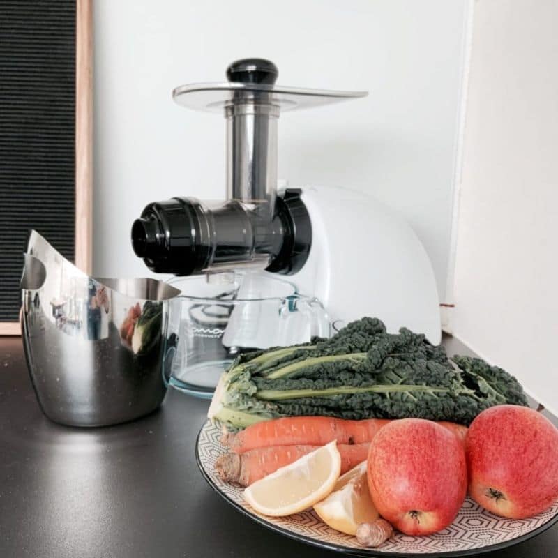 sana_omega_juicer_lumai6-e1551716481140